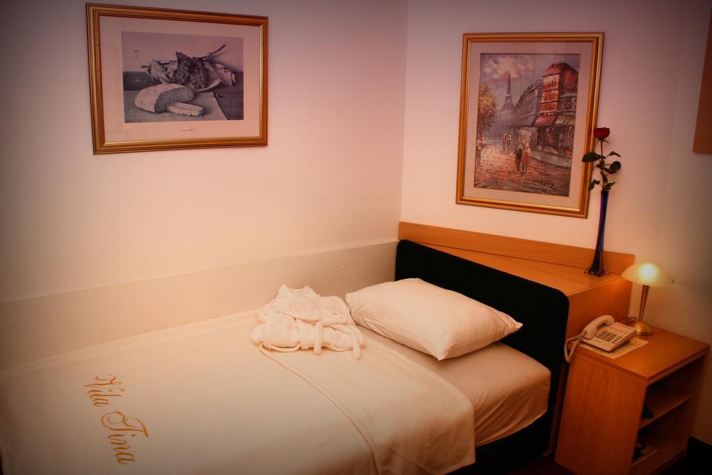 Hotel Vila Tina Загреб Екстер'єр фото