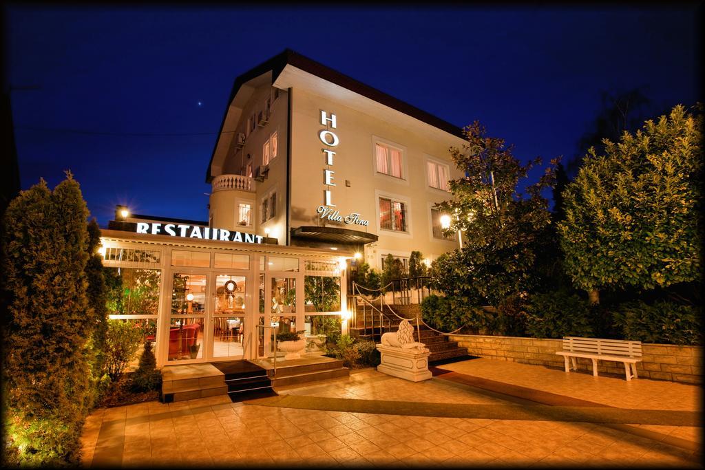 Hotel Vila Tina Загреб Екстер'єр фото