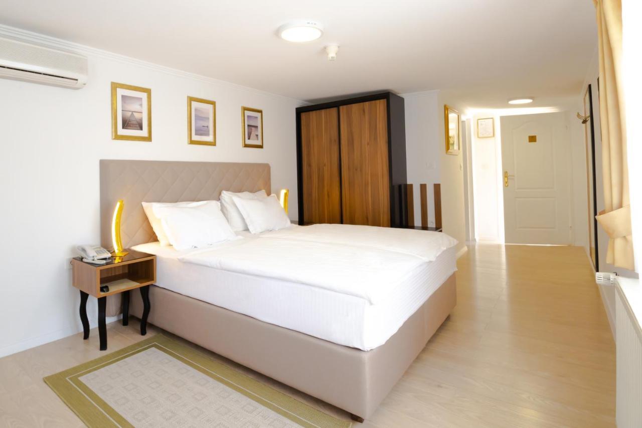 Hotel Vila Tina Загреб Екстер'єр фото